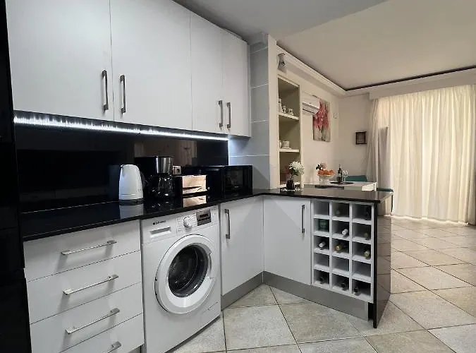 Espectacular Bajo Lirio 아파트 칼페